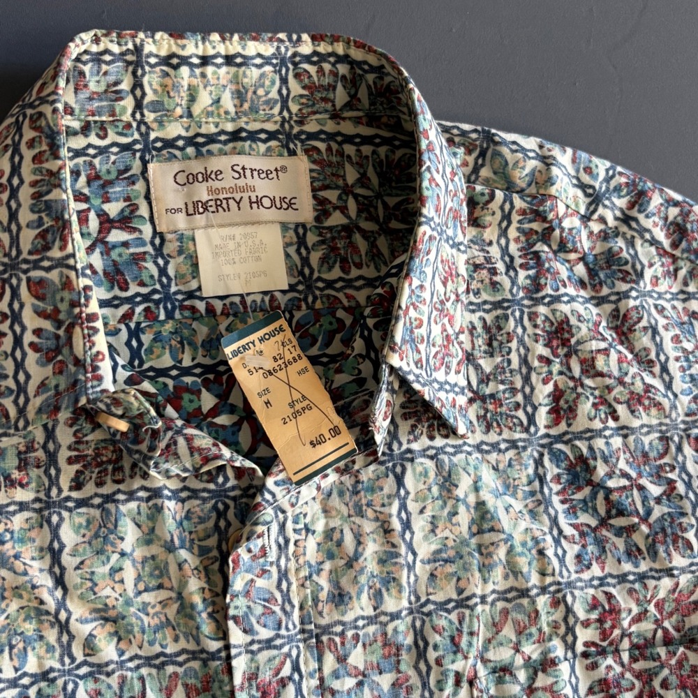 New with Tags - Vintage Cooke Street Honolulu Aloha Shirt | Sz Medium | 1980s